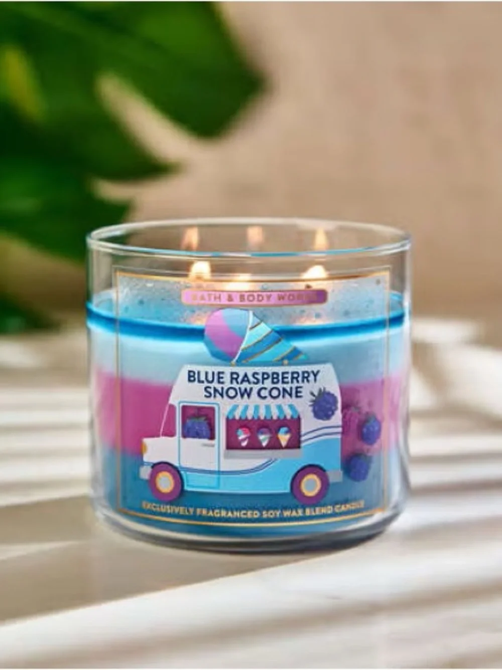 Bath & Body Works Blue Raspberry Snow Cone Layered Blue & Purple 3-Wick Candle - Picture 4 of 4